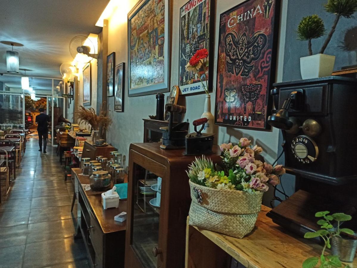 Hotel Roemah 28 Syariah Medan Esterno foto