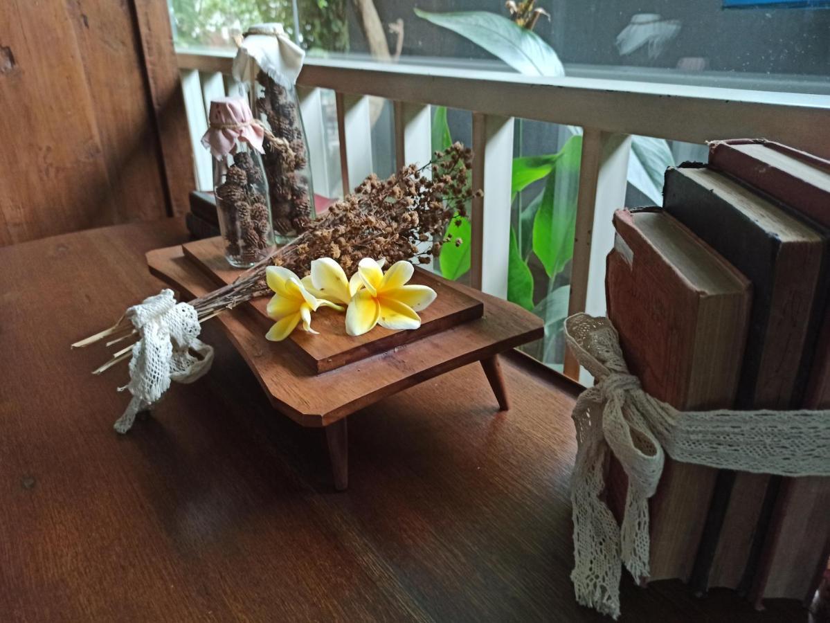 Hotel Roemah 28 Syariah Medan Esterno foto